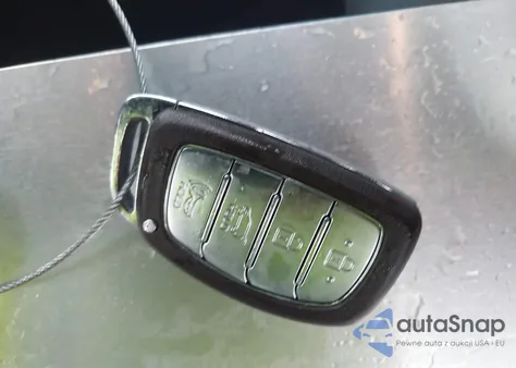 2021 Hyundai Ioniq Plug-In Hybrid Se from USA, damaged, VIN KMHC65LD9MU259359